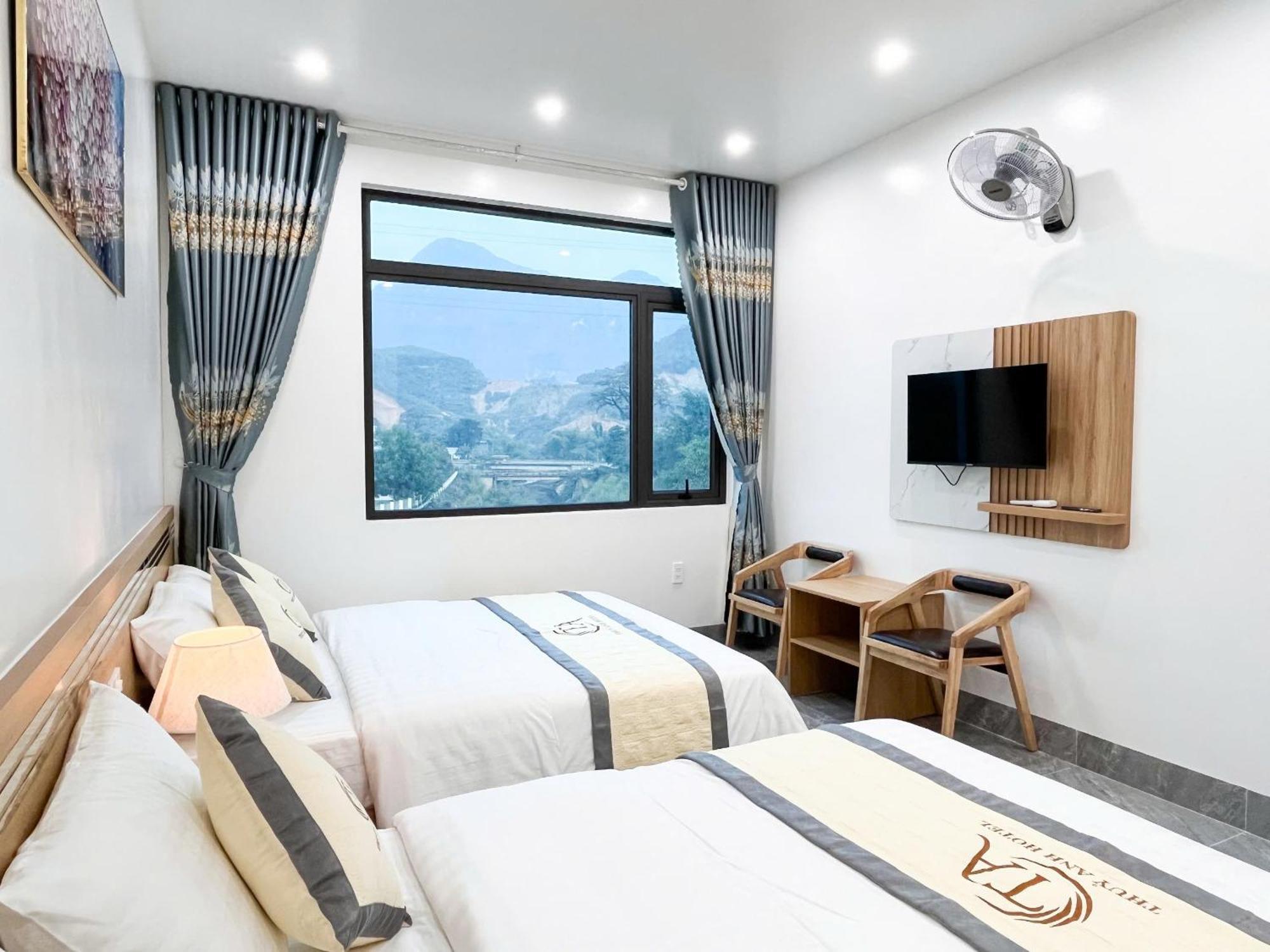 Thuy Anh Hotel Ha Giang Exterior photo