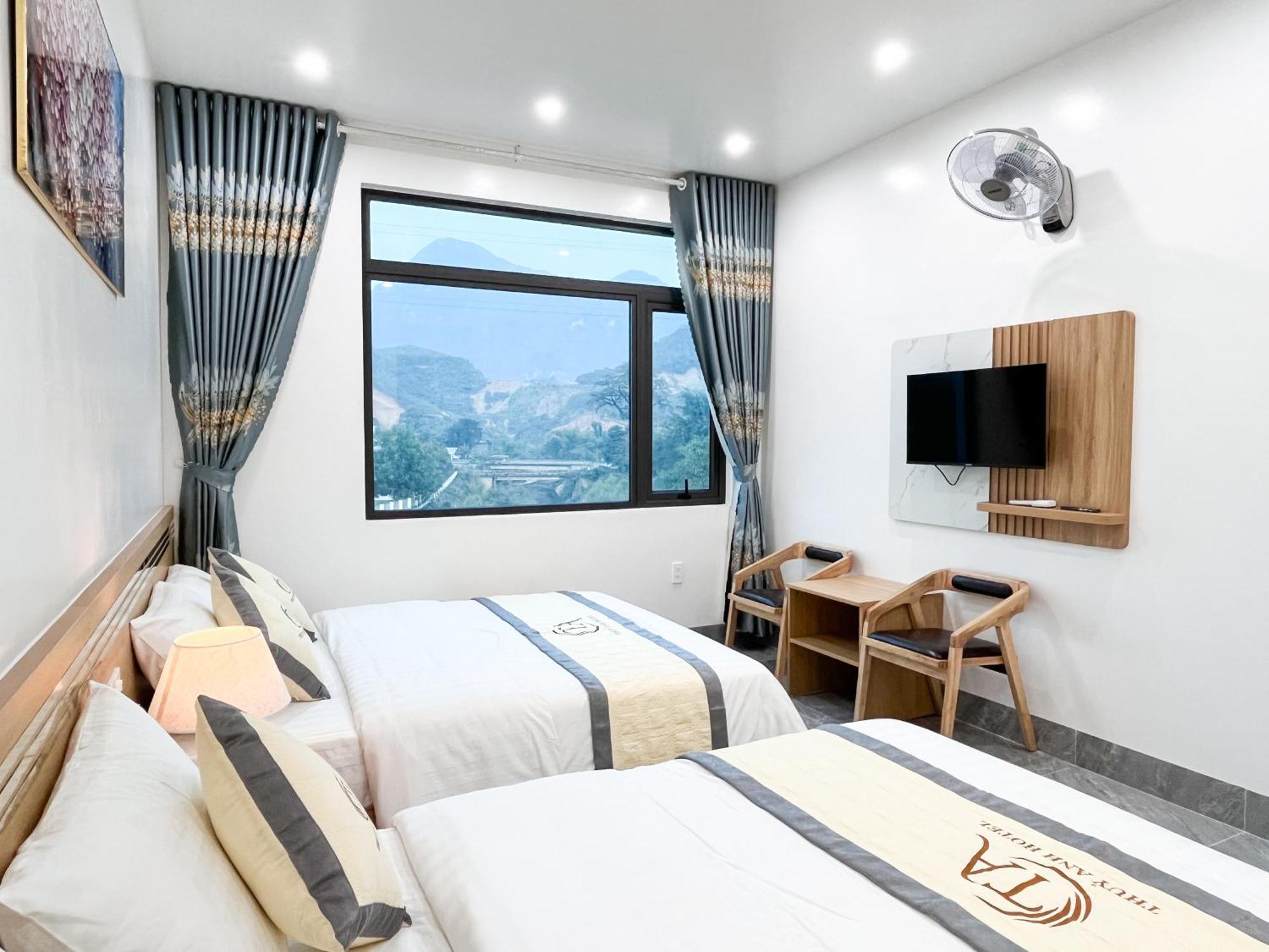 Thuy Anh Hotel Ha Giang Exterior photo